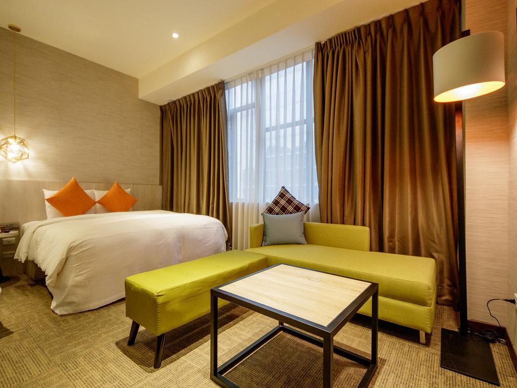 Via Hotel Taipei Station Экстерьер фото