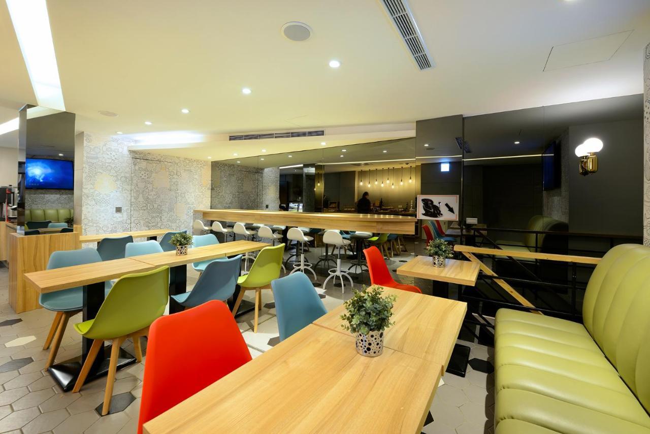 Via Hotel Taipei Station Экстерьер фото